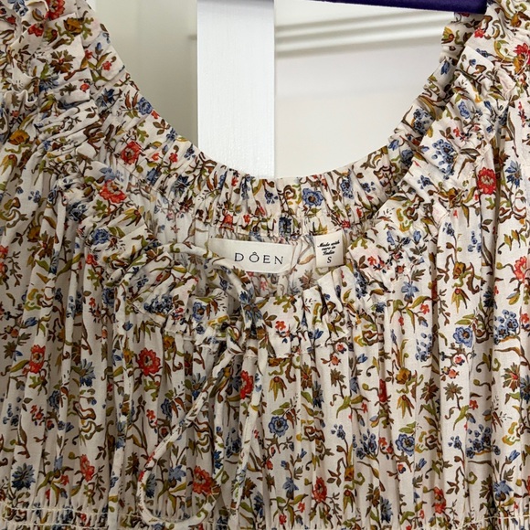 Doen Beige Floral Smocked Midi Dress with Red and Green Accents - Picture 3 of 3